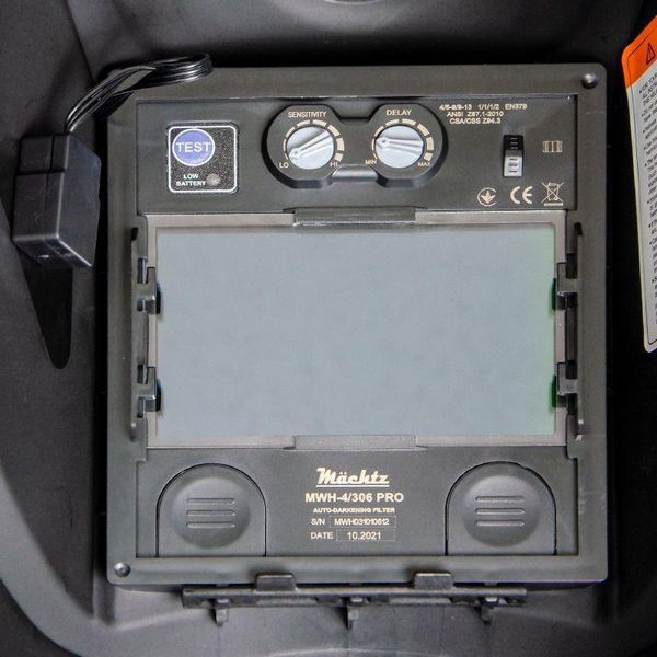 Маска зварювальника Machtz MWH-4/306 PRO 11075 фото Маска зварювальника Machtz MWH-4/306 PRO 11075 фото